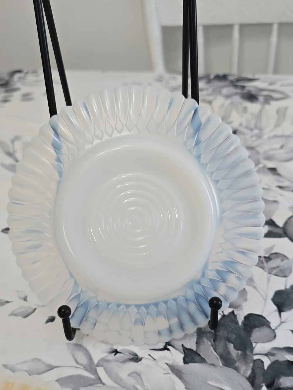 Vintage MacBeth Evans Set Of 8 Ringed Base Petalware Monax Bread Plates White 6